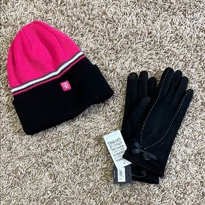 NEW hat and glove set